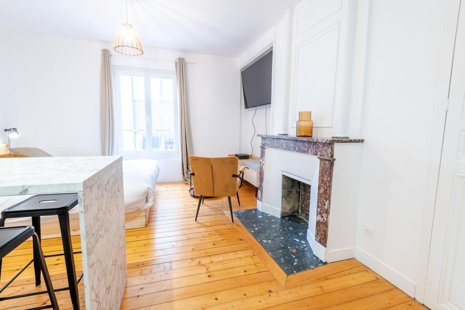 Le Petit Amandier - Tours Extérieur photo
